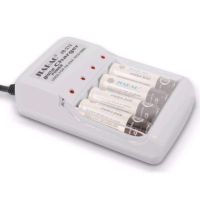 Зарядное устройство с ААА аккумуляторами Jiabao Digital Charger JB-212 AA/AAA