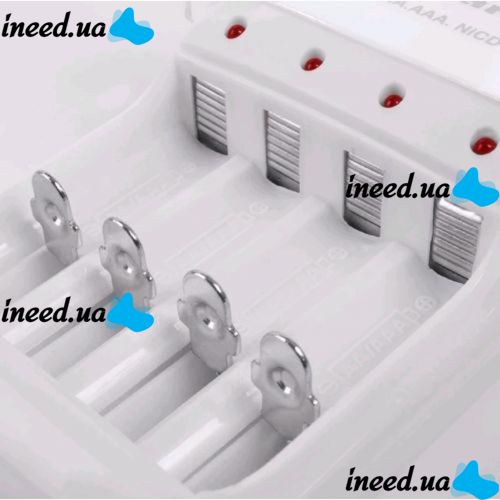 Зарядное устройство с ААА аккумуляторами Jiabao Digital Charger JB-212 AA/AAA