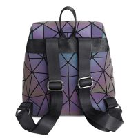 Женский светящийся рюкзак голографический флуоресцентный хамелеон Bao Bao Geometric Issey Miyake треугольники, Модный геометрический портфель Бао Бао