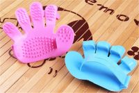 Силіконова щітка для миття тварин Pet Wash Brush, рукавичка для купання собак і котів