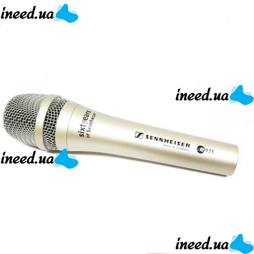 Ручной проводной микрофон Sennheiser Evolution E935, вокальный