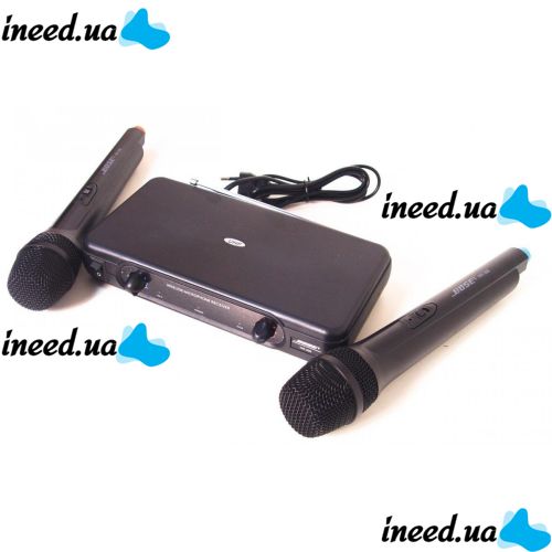 Handheld wireless radio microphone Bose WR-206, professional radio system base with two wireless micro
