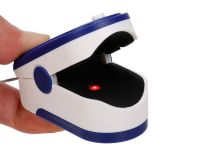 Беспроводной пульсоксиметр Pulse Oximeter FingerTec SP02 на кончик пальца для измерения пульса сатурации кислорода Пульсометр на палец с LCD дисплеем