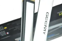 Утюжок выпрямитель для волос Geemy GM-490, Профессиональная керамическая плойка выравниватель Gemei для укладки с дисплеем и регулировкой температуры