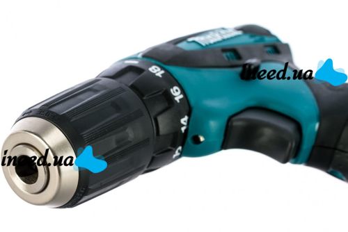 Makita DF330DWE rechargeable screwdriver 12V 2AH Li-Ion + spare battery in a case and a set of tools