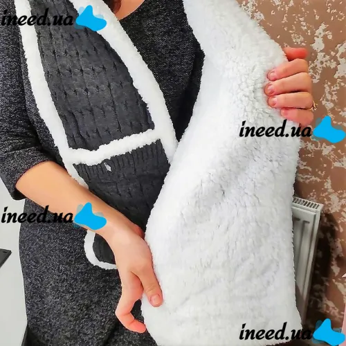 Зимняя двухсторонняя безрукавка шарф с карманами Huggle Pocket Scarf на флисе, Мягкий домашний плюшевый шарф жилетка на пуговицах Серый