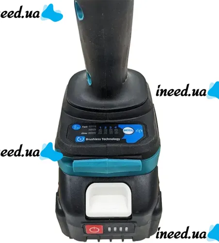 Беспроводной ударный гайковерт Makita DTW500BL 20V 4Ah 2 аккумулятора, Аккумуляторный бесщеточный гайковерт PROFI-TEC 350 Нм с головками в кейсе