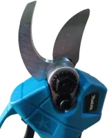 Makita 2 in 1 Power Tool Set DUP270 cordless Pruner and DUC190HN 24V chain saw, a set of Makita tools 2 batteries in a case