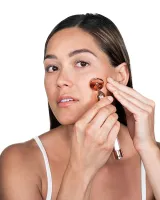 Вибромассажер роллер для лица Flawless Contour массажный ролик с двумя насадками на батарейках, электрический массажер для массажа, ролик-массажер