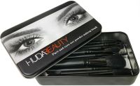 Набор кистей для макияжа Huda Beauty 12 штук, кисти для профессионального макияжа глаз, губ и лица, кисточки в металлической коробке