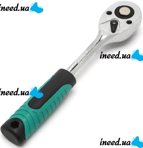 A set of tools in a New Tools case for 216 items, a car hand-held set of car tools, bit heads, car keys in a suitcase Ultra