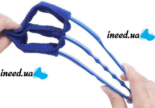 Щетка для оконных жалюзи Window Blind Cleaner Duster Brush тройная щетка для уборки и очистки и радиаторов от пыли с насадками из микрофибры