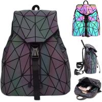 Женский светящийся рюкзак голографический флуоресцентный хамелеон Bao Bao Geometric Issey Miyake треугольники, Модный геометрический портфель Бао Бао
