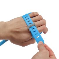 Щетка-душ на ладонь для купания крупных собак Pet Bathing Tool со шлангом Pet washer, Силиконовая массажная перчатка для мойки домашних животных