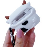 Защитный противоударный чехол Case 3D Cute Cow буренка для наушников Apple AirPods Pro 1, 2 силиконовый кейс Коровка с полной защитой и карабином