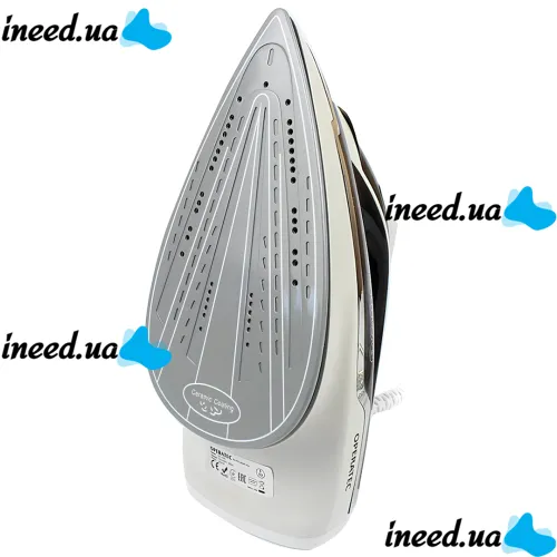 Operatec OP-1006 2200W manual steam iron with ceramic soleplate and steam regulator for ironing and steaming clothes from the mains Black