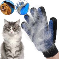 Перчатка для вычесывания шерсти домашних животных True Touch универсальная резиновая щетка для расчесывания и ухода для кошек и собак Тру Тач Синяя