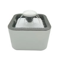Автоматическая поилка фонтан для собак и кошек Pet Water FOUNTAIN, Бесшумная автопоилка для домашних животных, Питьевой фонтан для котов Серый