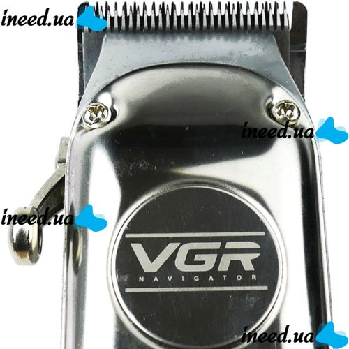 Профессиональная машинка для стрижки VGR V-035 2000maH беспроводная аккумуляторная машинка с набором насадок, металлическим корпусом и кейсом 20W USB