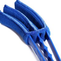 Щетка для оконных жалюзи Window Blind Cleaner Duster Brush тройная щетка для уборки и очистки и радиаторов от пыли с насадками из микрофибры