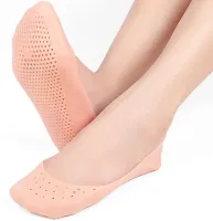 Универсальные силиконовые носки для ног и пяток Smiling Foot нескользящие защитные накладки для защиты от мозолей Anti-crack silicon socks Бежевые