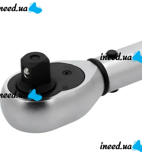 Динамометрический ключ YATO YT-07676 1/2" 20-220 Нм трещоточный ключ для точной затяжки болтов и гаек, инструмент в кейсе для ремонта автомобилей