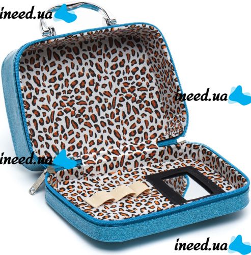 Набор детской косметики Холодное сердце Frozen Makeup Play Set декоративные тени, помада, лаки, корона и перчатки, комплект 17 предметов в чемодане