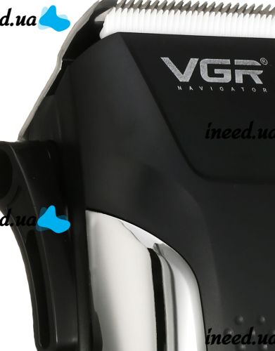 Мужская профессиональная машинка VGR V-120 Pro для стрижки волос 8 насадок, Триммер электробритва для окантовки бороды и усов от сети 10W Черный